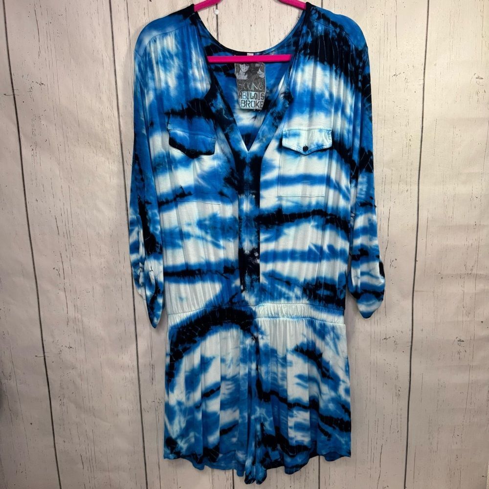 Young Fabulous & Broke Blue Tie Dye Romper Size L Boho Resort Beach Vibes Casual